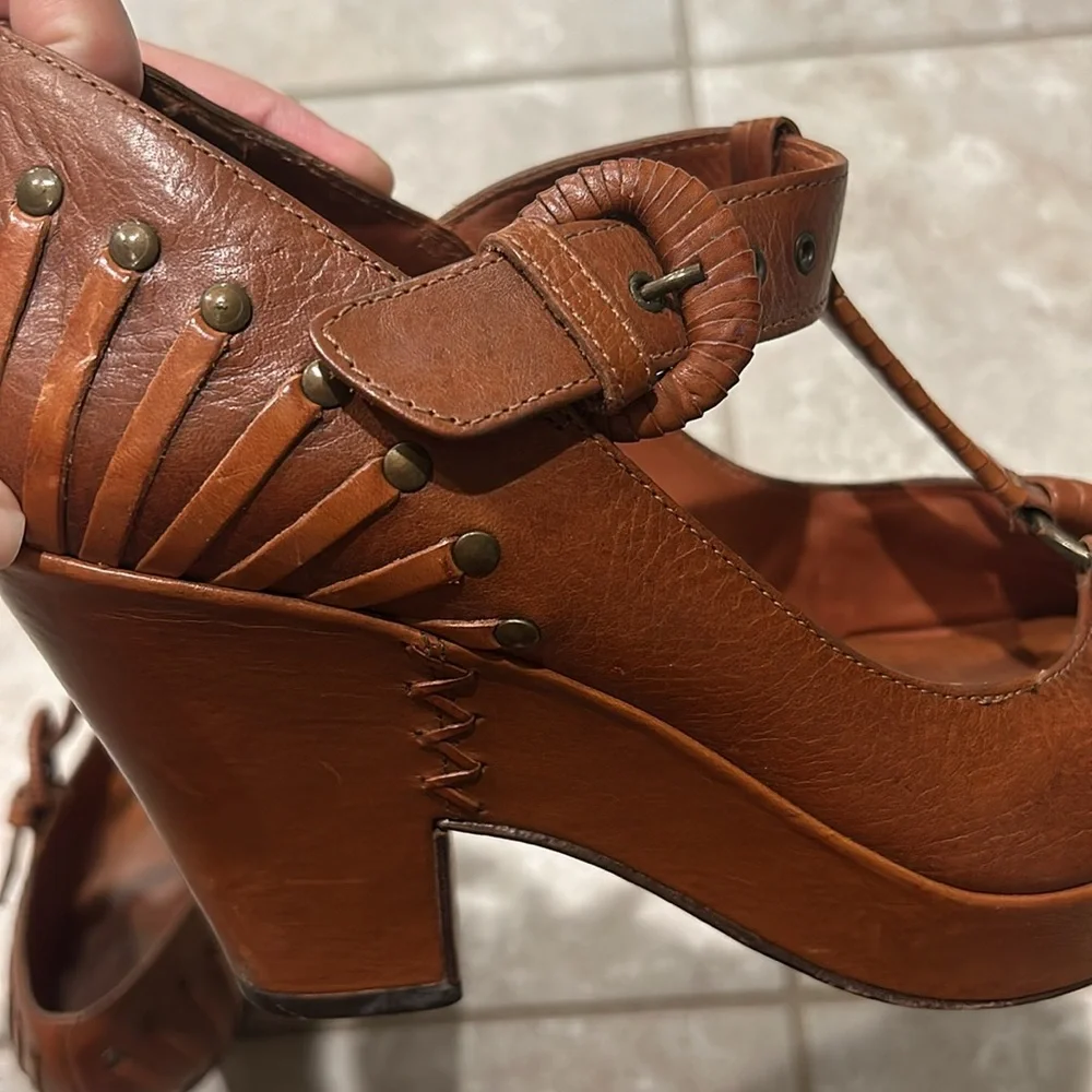 Rare Vintage Frye Studded Mary Jane Wedge/Platform Style Heels w/Brass Ring 10